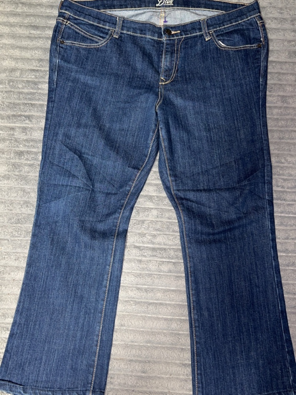 Diva Blue Denim Jeans with Contrast Stitching